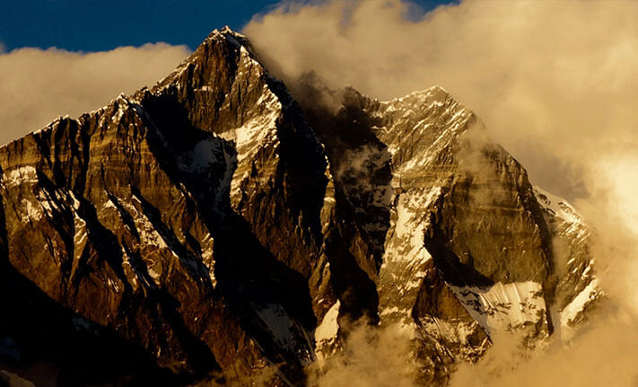 4-LHOTSE Slide background